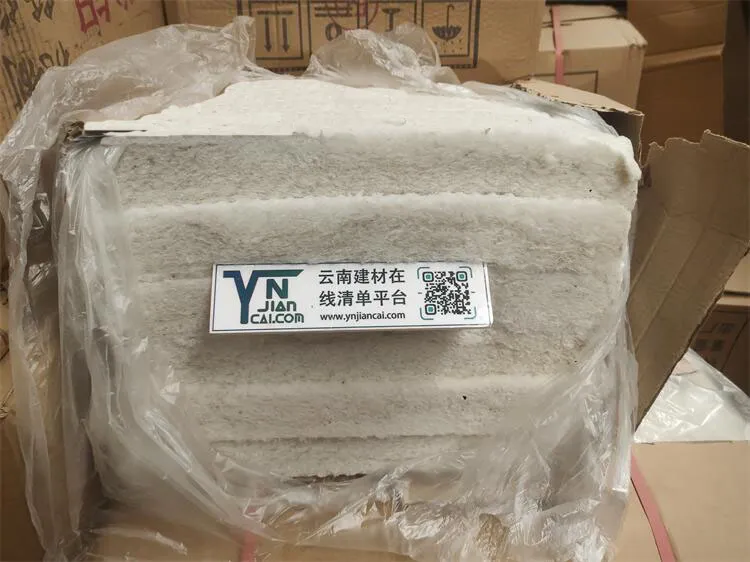 Aluminum silicate board